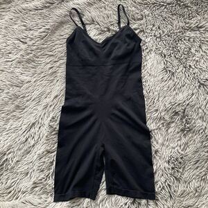 Skinny Girl Large Shaper Smoother Black Straps Adjustable